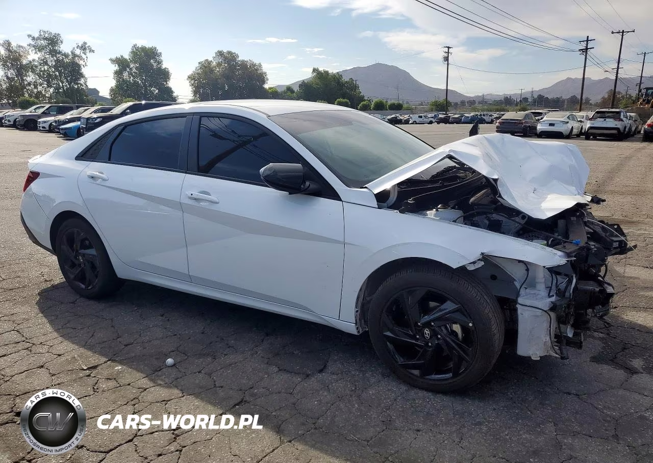 2026 Hyundai Elantra Sel Sport VIN:KMHLM4DGXTU192200 - 4