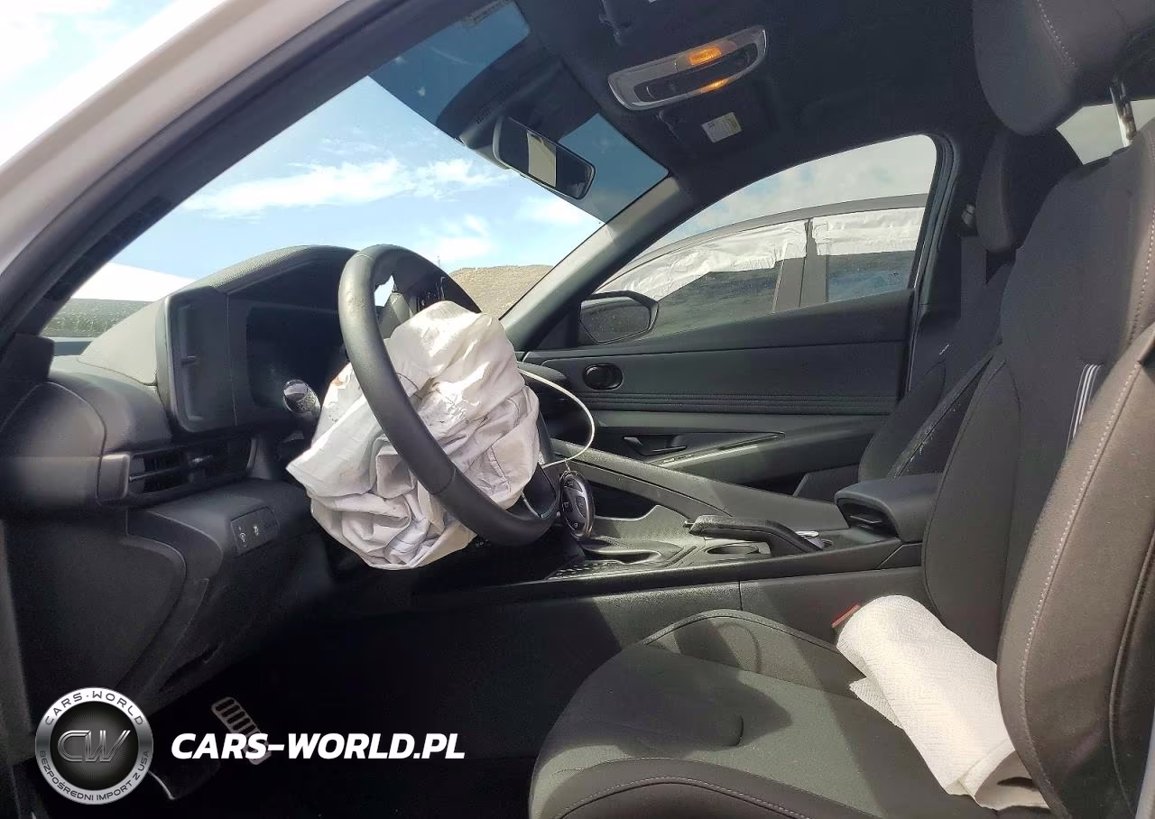 2026 Hyundai Elantra Sel Sport VIN:KMHLM4DGXTU192200 - 7