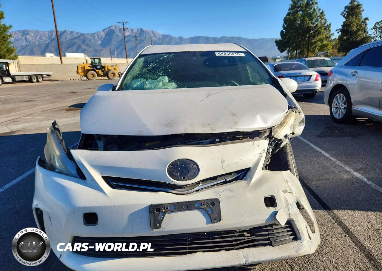 2012 Toyota Prius V Three VIN:JTDZN3EU8C3045051 - 5