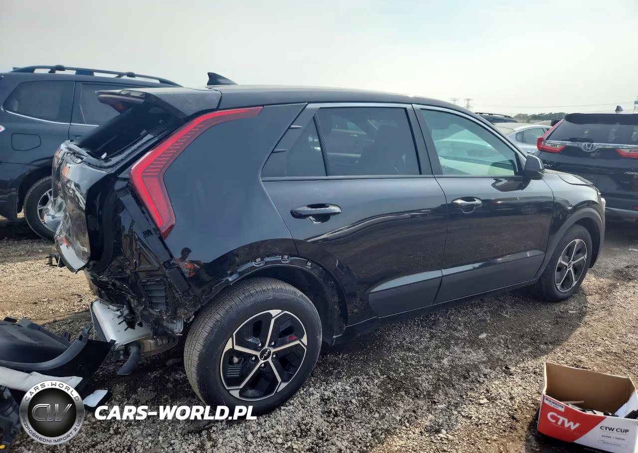 2026 Kia Niro Lx VIN:KNDCP3LE9T5345715 - 3
