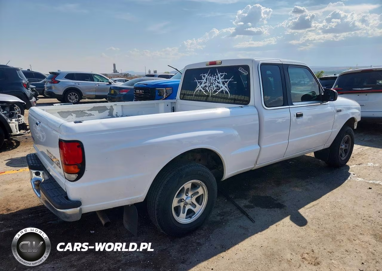 2000 Mazda B3000 Troy Lee Edition VIN:4F4YR16V7YTM28389 - 3