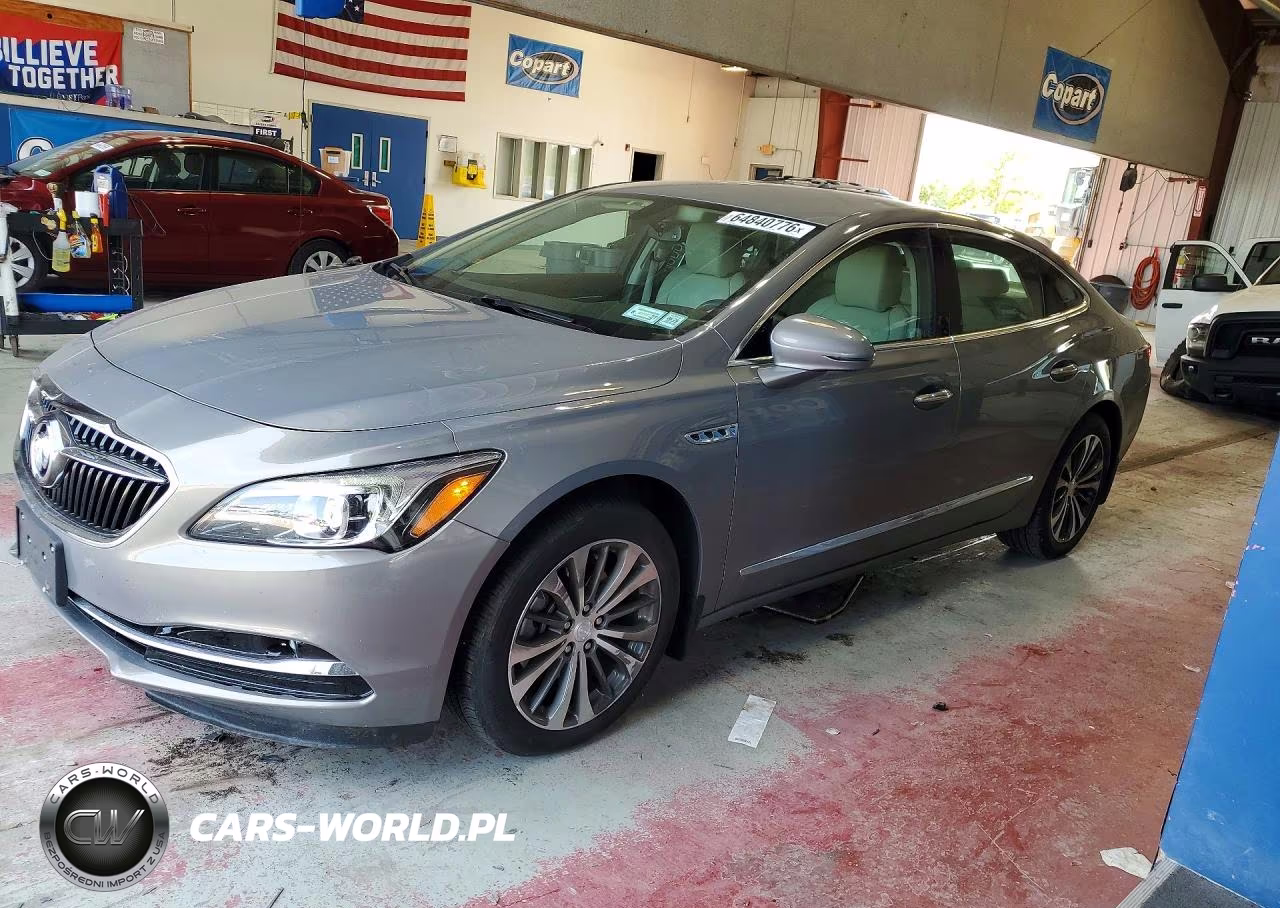 2018 Buick Lacrosse Essence – zdjęcie 1 z 12