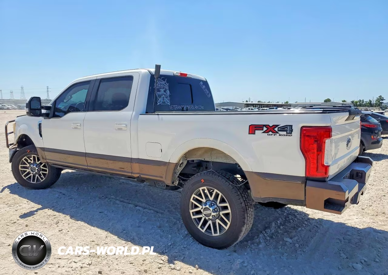 2017 Ford F350 Super Duty VIN:1FT8W3BTXHEB28612 - 2