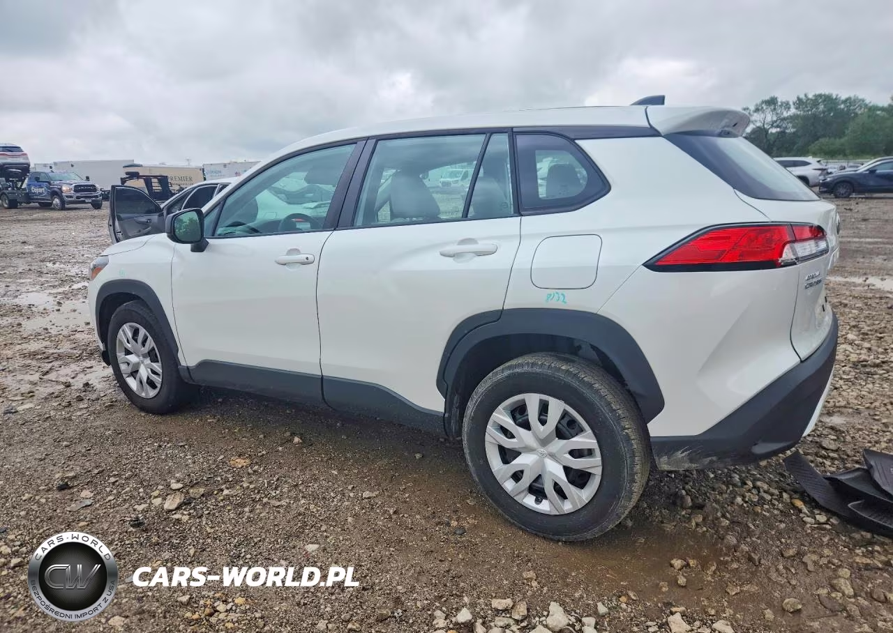 2023 Toyota Corolla Cross L VIN:7MUAAABGXPV045705 - 2