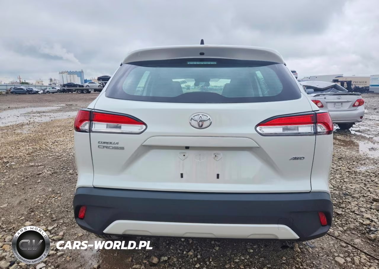 2023 Toyota Corolla Cross L VIN:7MUAAABGXPV045705 - 6