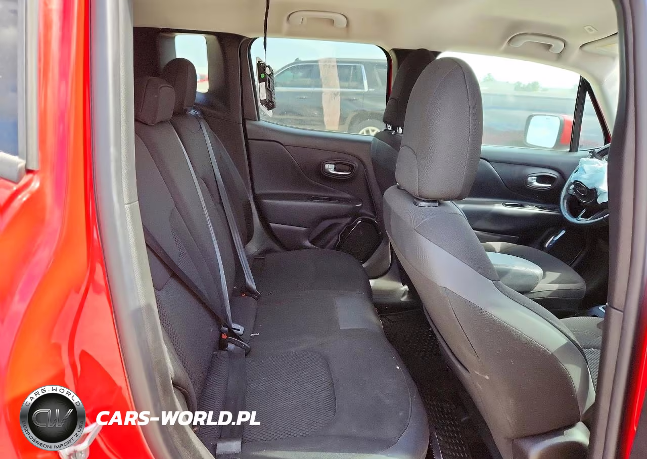 2018 Jeep Renegade Latitude VIN:ZACCJABH1JPH33320 - 10