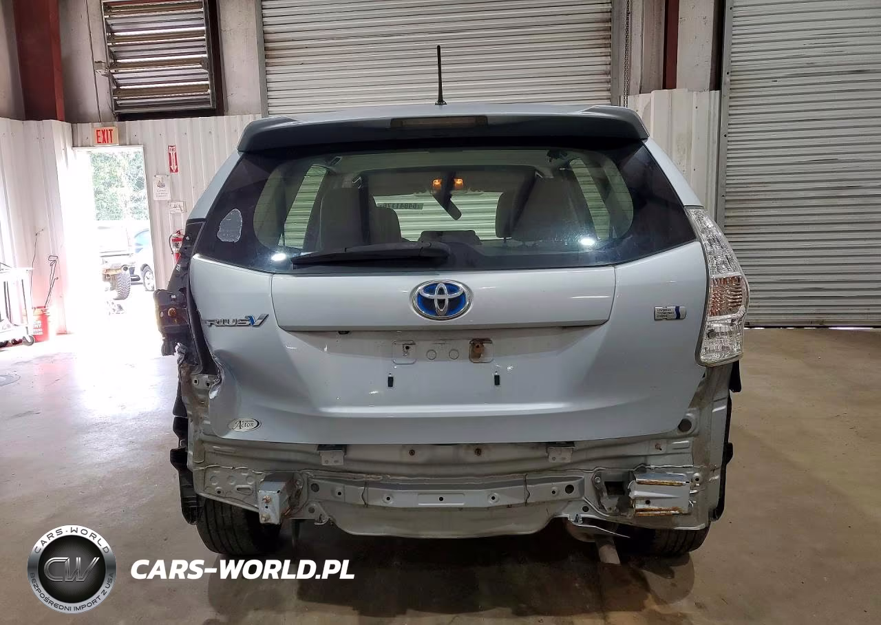 2014 Toyota Prius V Two VIN:JTDZN3EUXE3357018 - 6