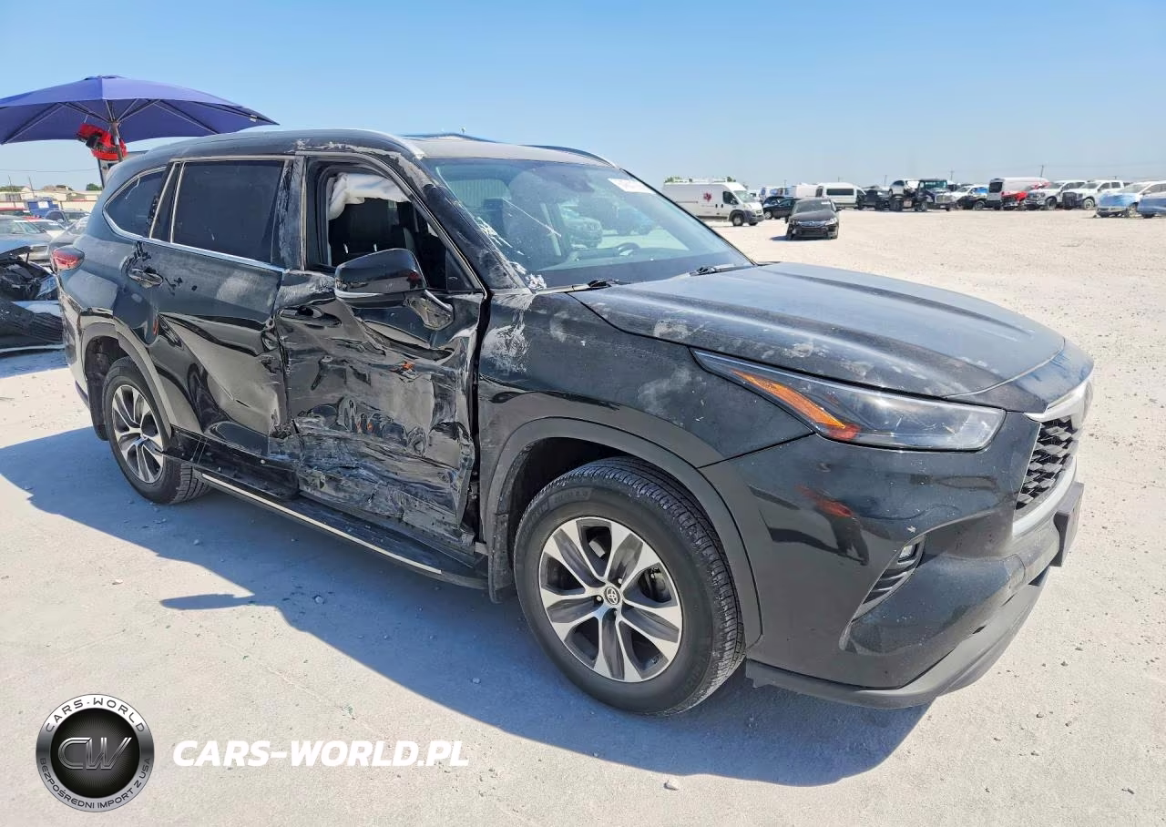 2022 Toyota Highlander Xle VIN:5TDGZRAH1NS549045 - 4