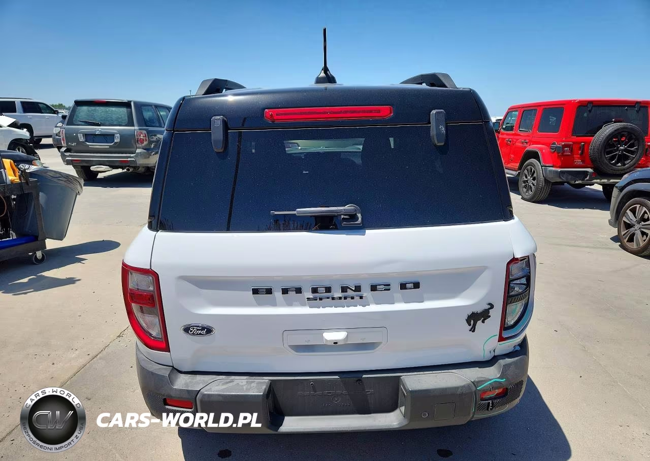 2025 Ford Bronco Sport Outer Banks VIN:3FMCR9CN7SRF69487 - 6