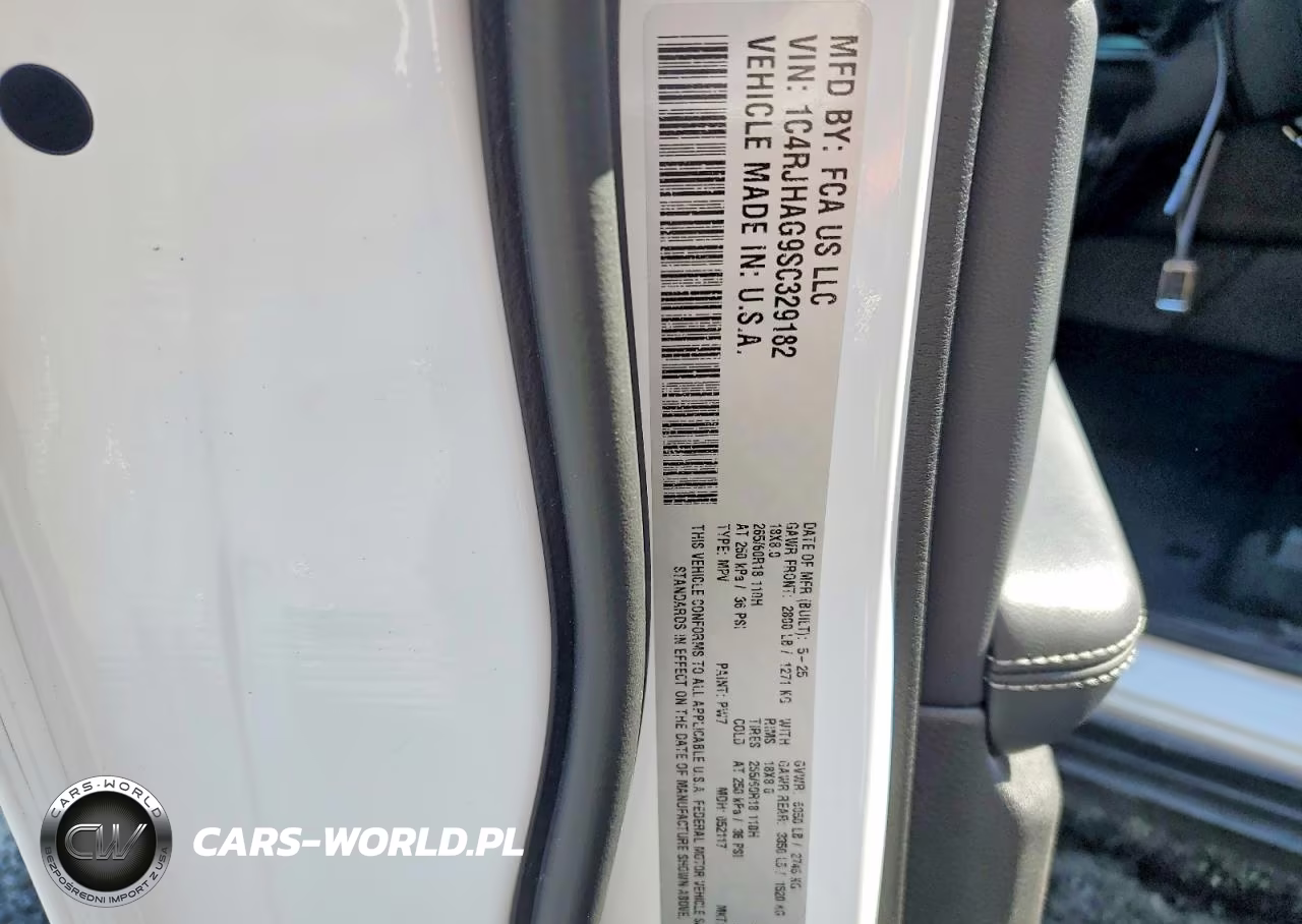 2025 Jeep Grand Cherokee Laredo VIN:1C4RJHAG9SC329182 - 13