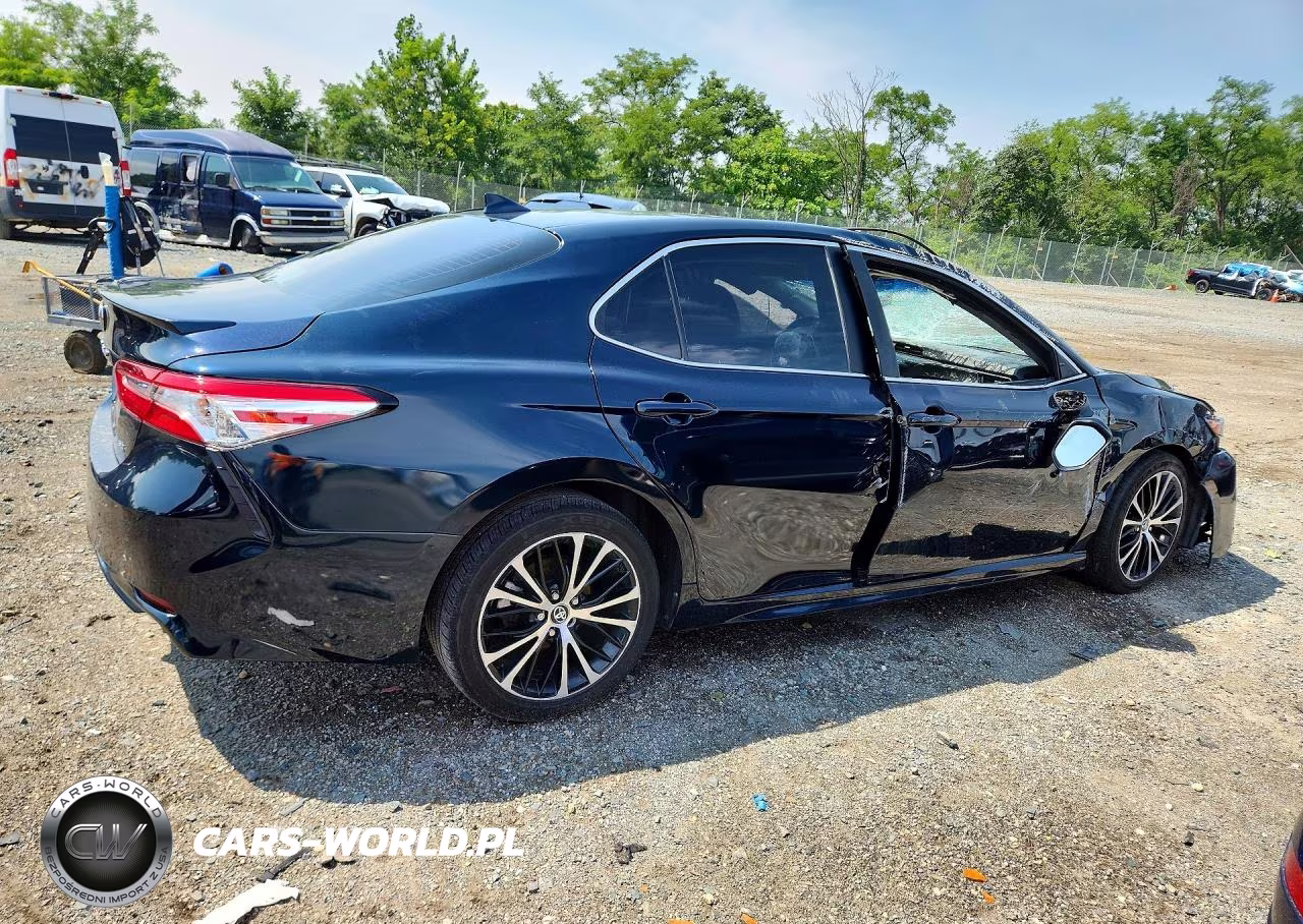 2020 Toyota Camry Se VIN:4T1G11AK9LU897510 - 3