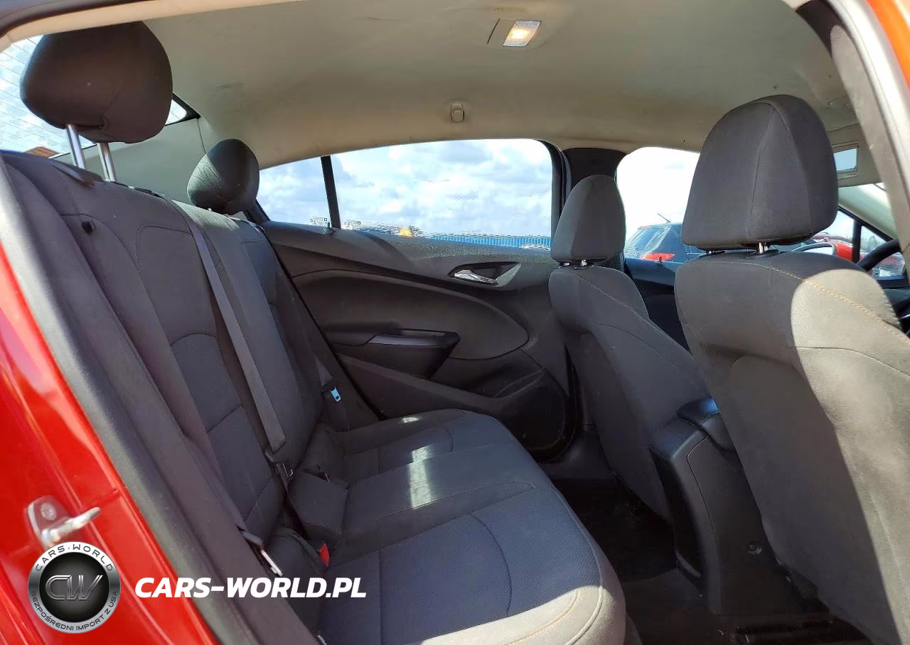 2018 Chevrolet Cruze Ls VIN:1G1BC5SM3J7140302 - 10