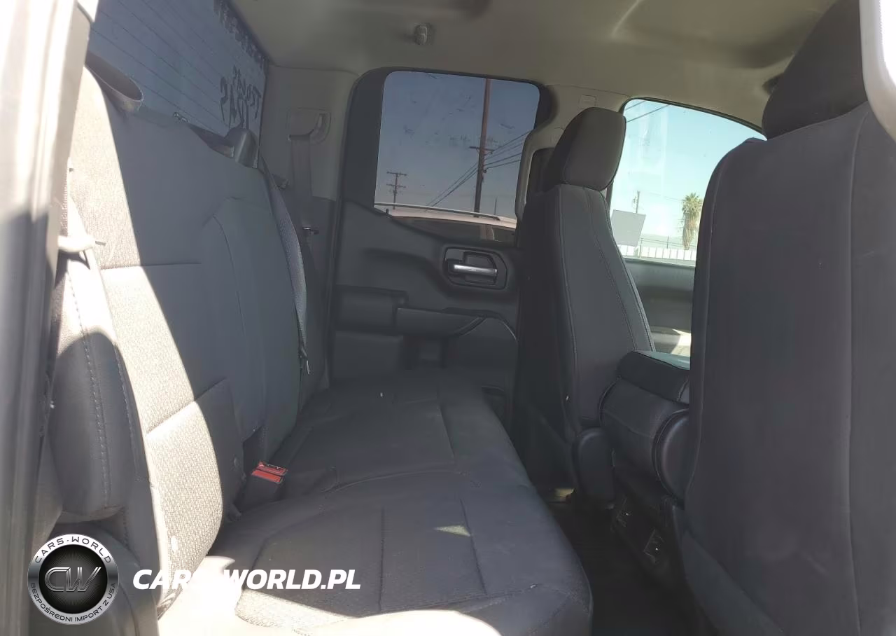 2019 Chevrolet Silverado C1500 VIN:1GCRWAEH9KZ311757 - 10