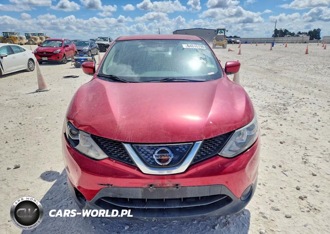 2018 Nissan Rogue Sport S VIN:JN1BJ1CR6JW259518 - 5