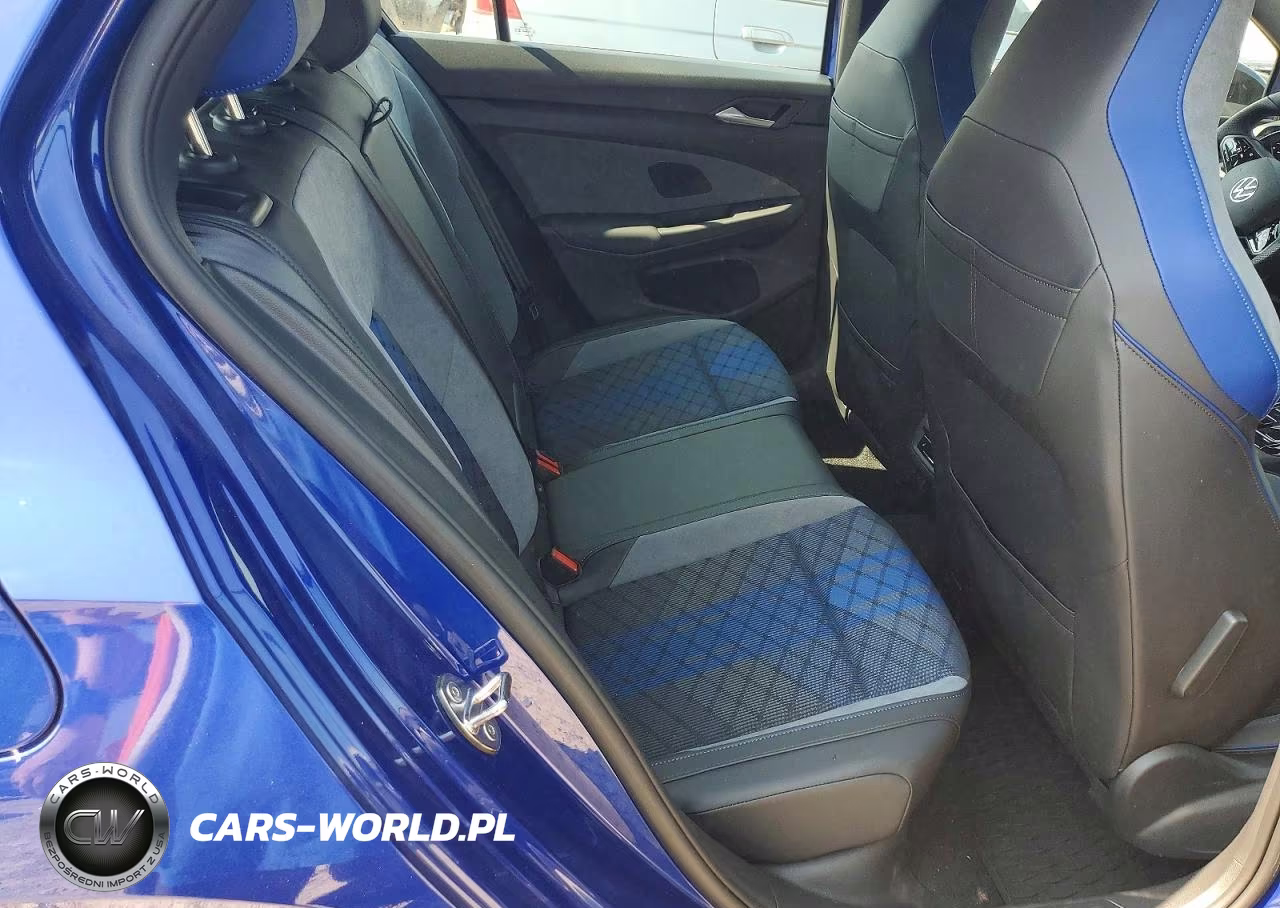 2026 Volkswagen Golf R VIN:WVWEF7CD3TW252189 - 10