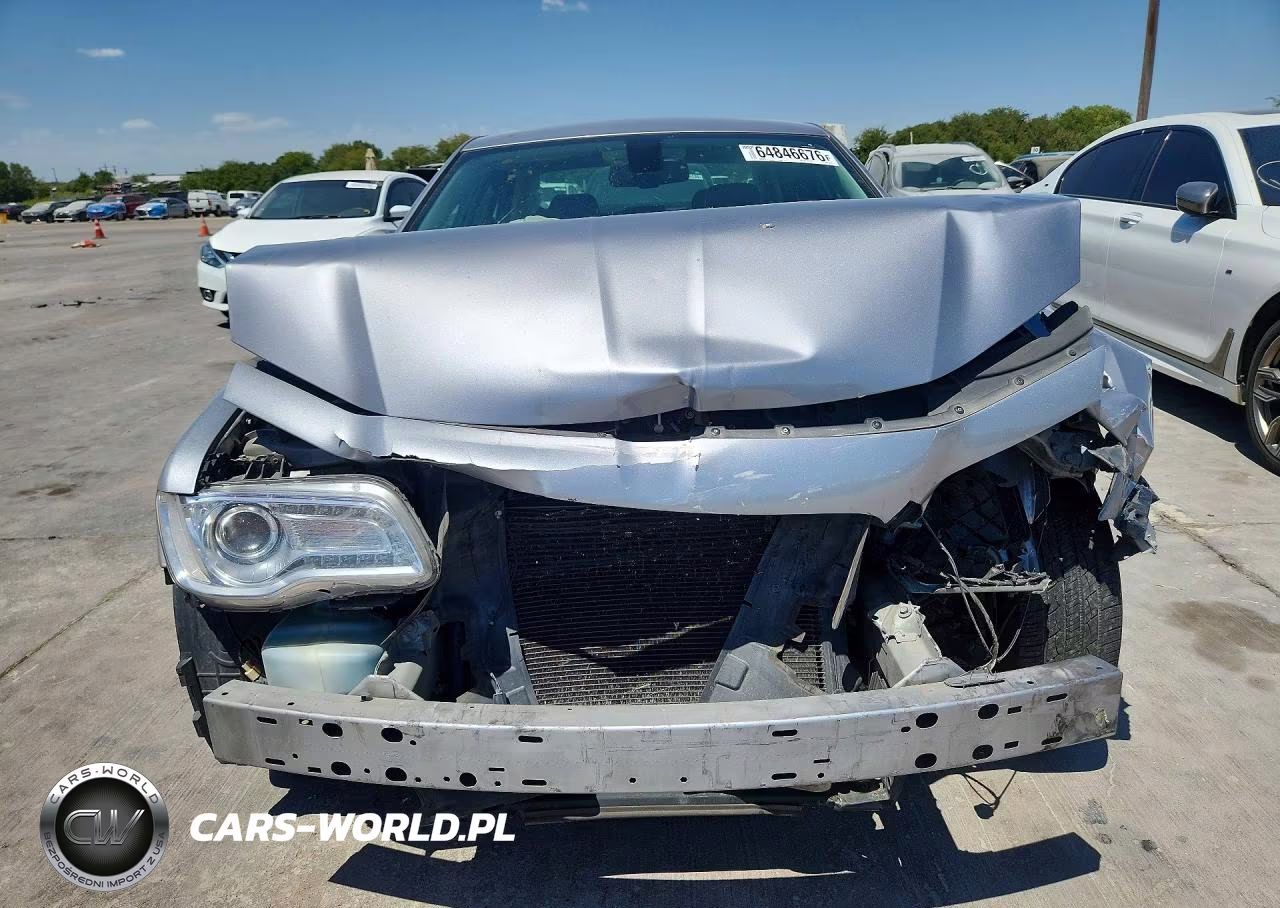 2016 Chrysler 300 Limited VIN:2C3CCAAG0GH243176 - 5