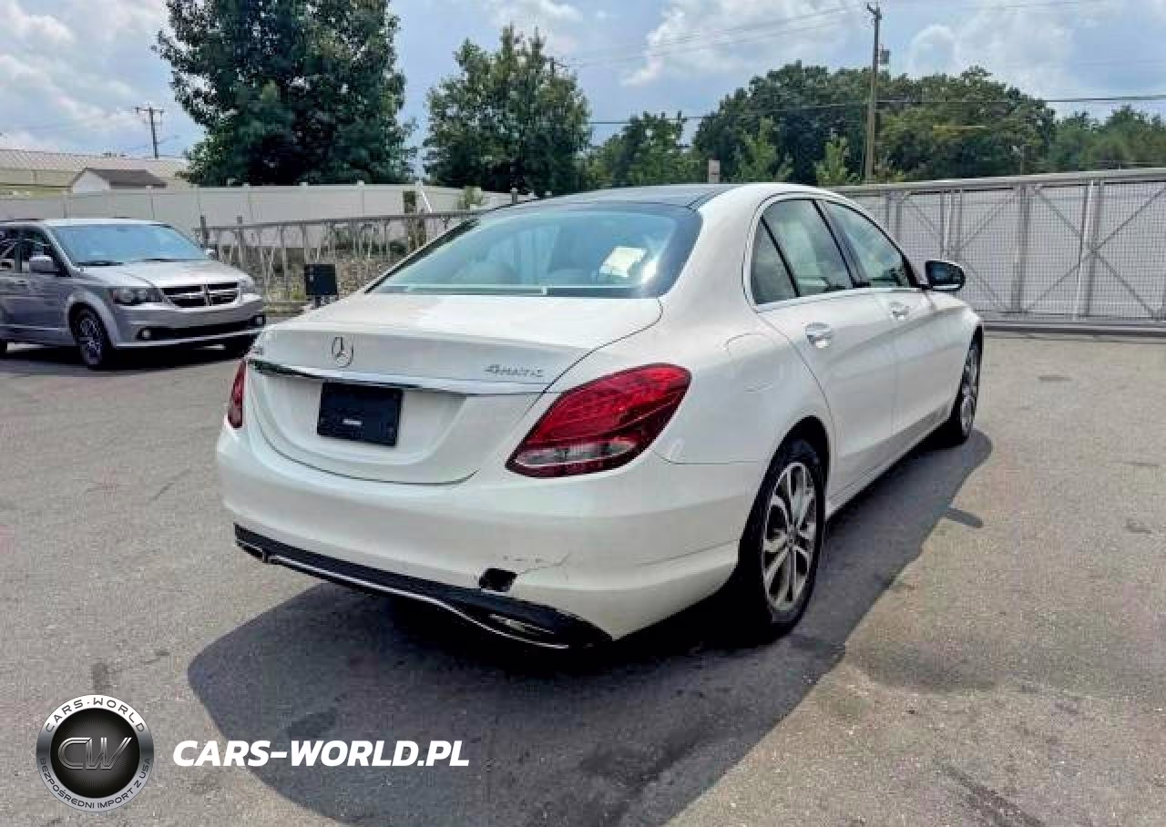 2017 Mercedes-Benz C 300 4Matic VIN:55SWF4KB8HU221677 - 3