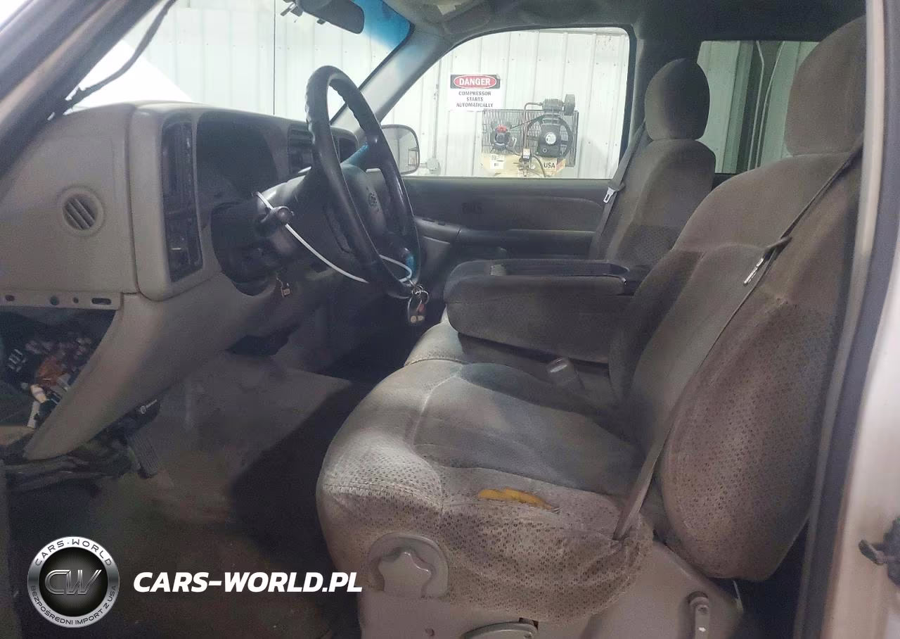 1999 Chevrolet Silverado K2500 VIN:1GCGK29U7XZ210854 - 7