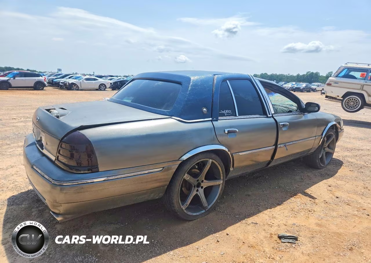 2001 Mercury Grand Marquis Ls VIN:2MEFM75W61X668892 - 3