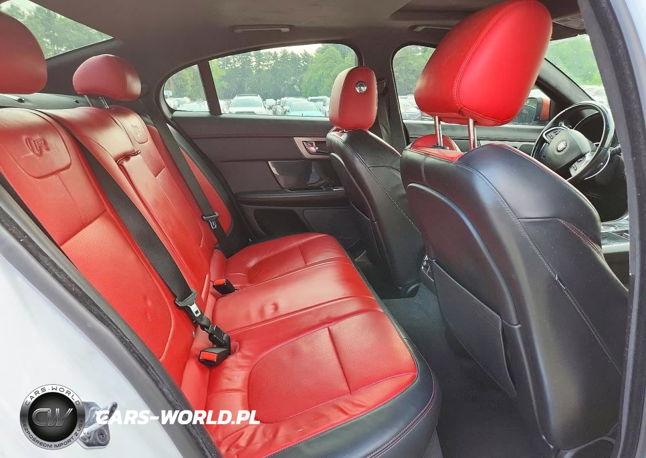 2014 Jaguar Xf R VIN:SAJWA0JHXEMU12701 - 10