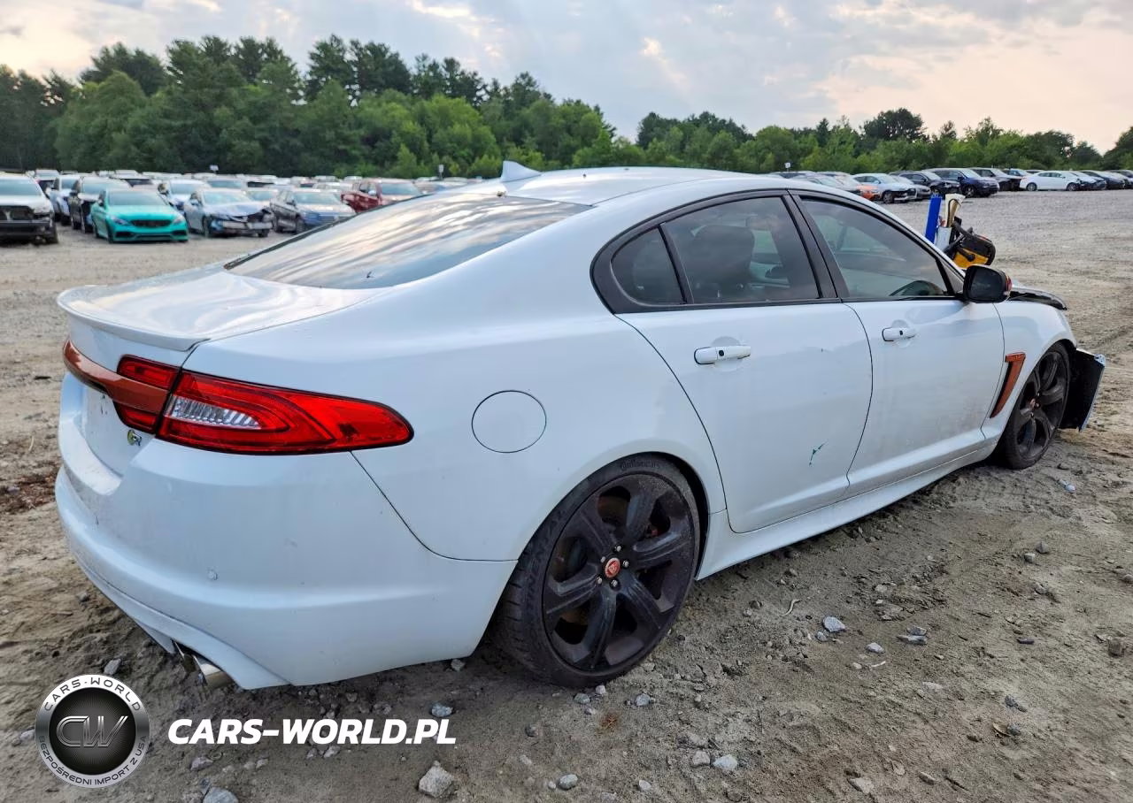 2014 Jaguar Xf R VIN:SAJWA0JHXEMU12701 - 3