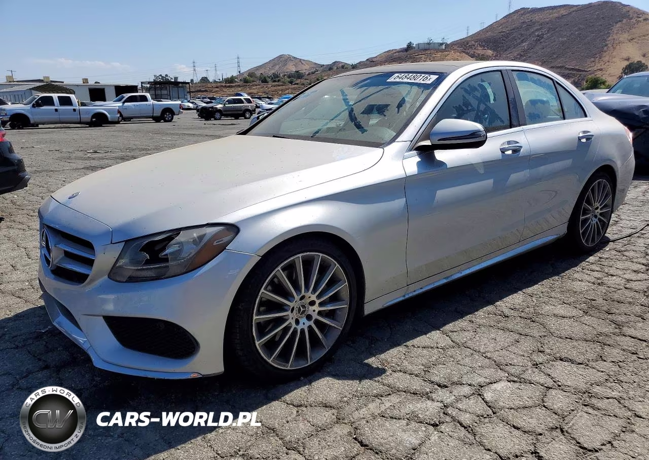 2017 Mercedes-Benz C 300 – zdjęcie 1 z 12
