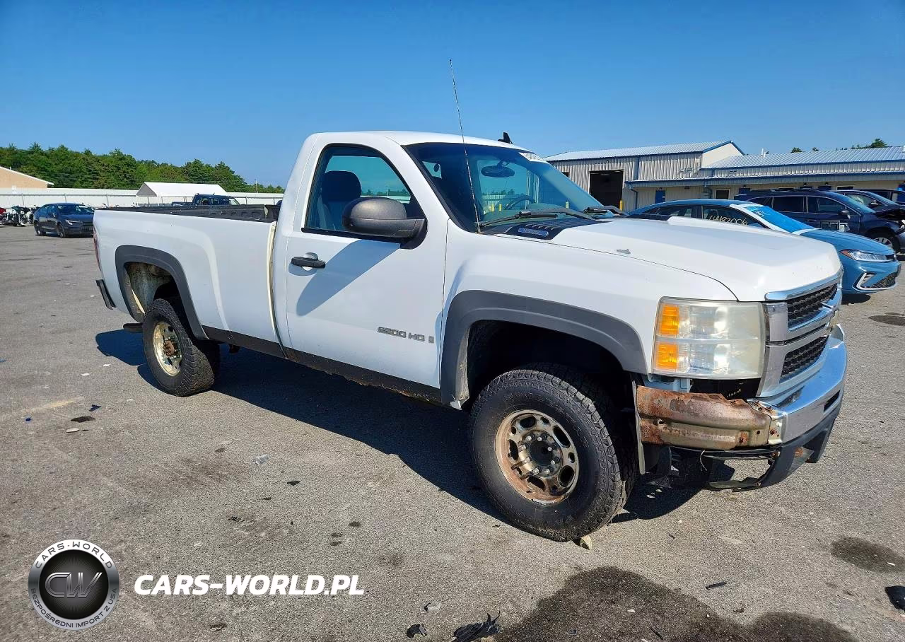 2008 Chevrolet Silverado C2500 Heavy Duty VIN:1GCHC24K58E191625 - 4