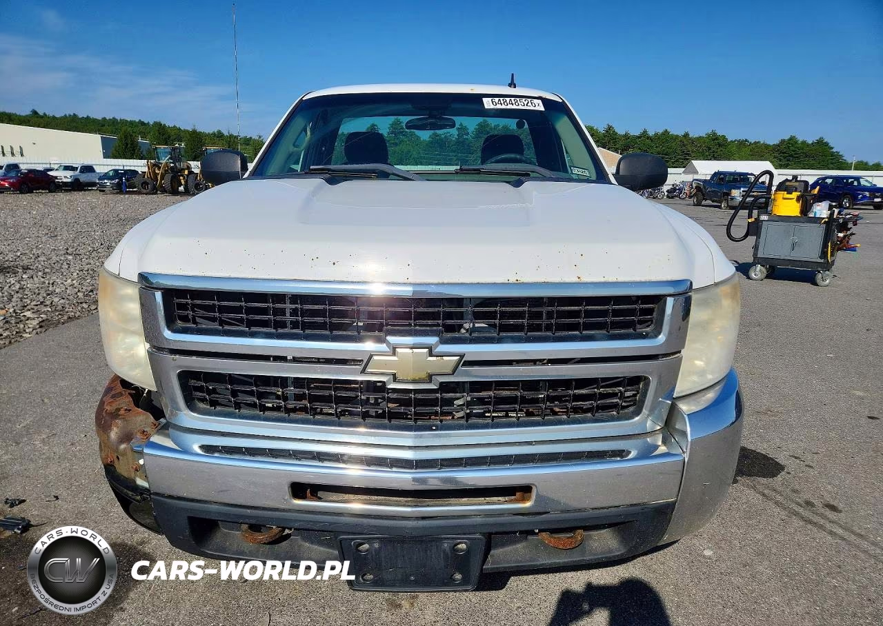 2008 Chevrolet Silverado C2500 Heavy Duty VIN:1GCHC24K58E191625 - 5