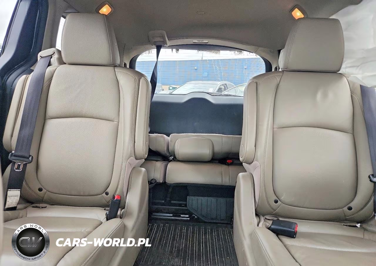 2018 Honda Odyssey Elite VIN:5FNRL6H98JB101312 - 10