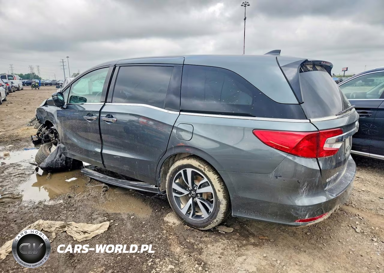 2018 Honda Odyssey Elite VIN:5FNRL6H98JB101312 - 2