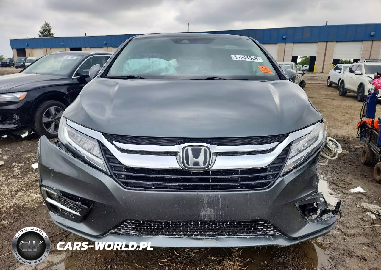 2018 Honda Odyssey Elite VIN:5FNRL6H98JB101312 - 5