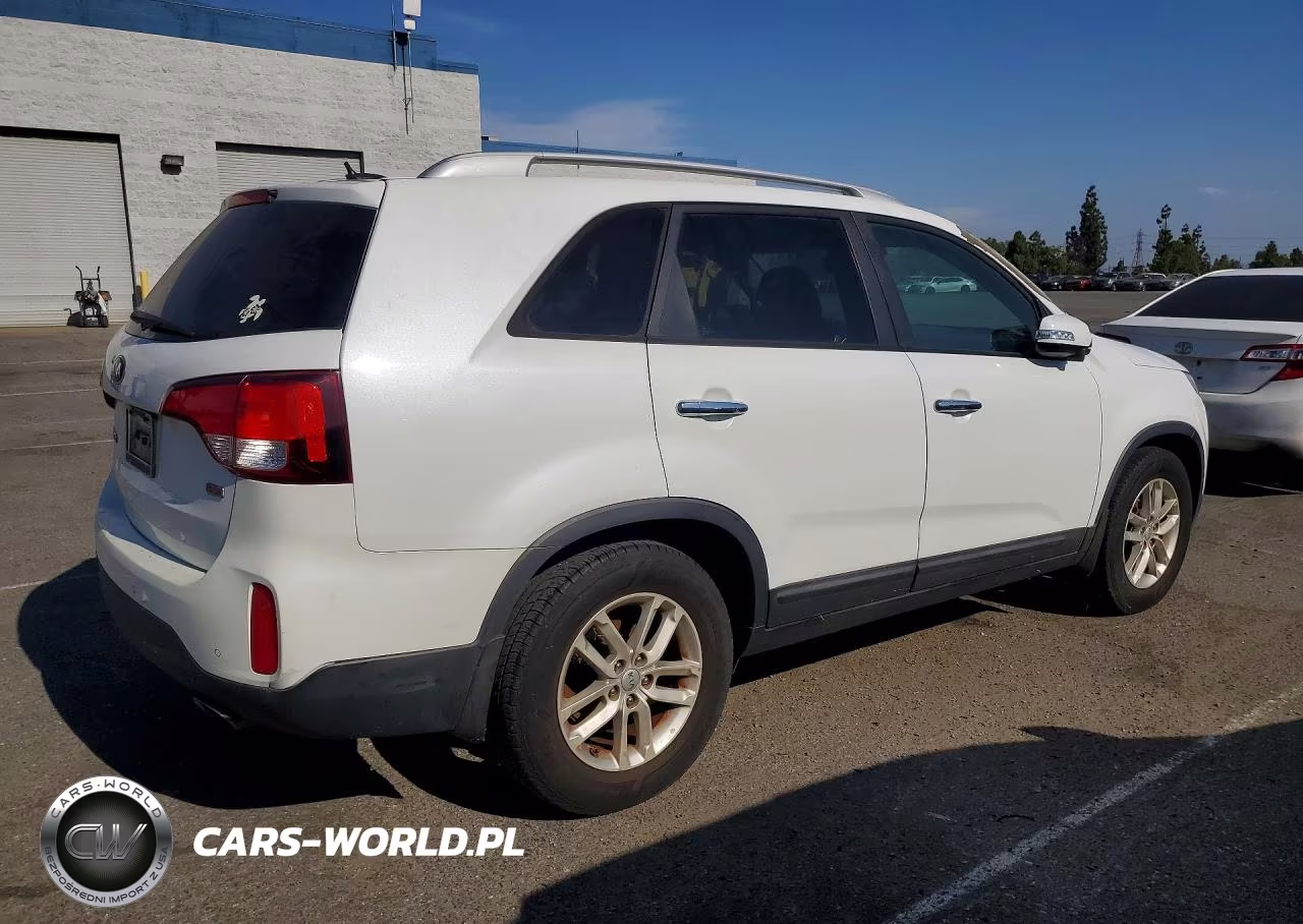 2014 Kia Sorento Lx VIN:5XYKT3A65EG455836 - 3