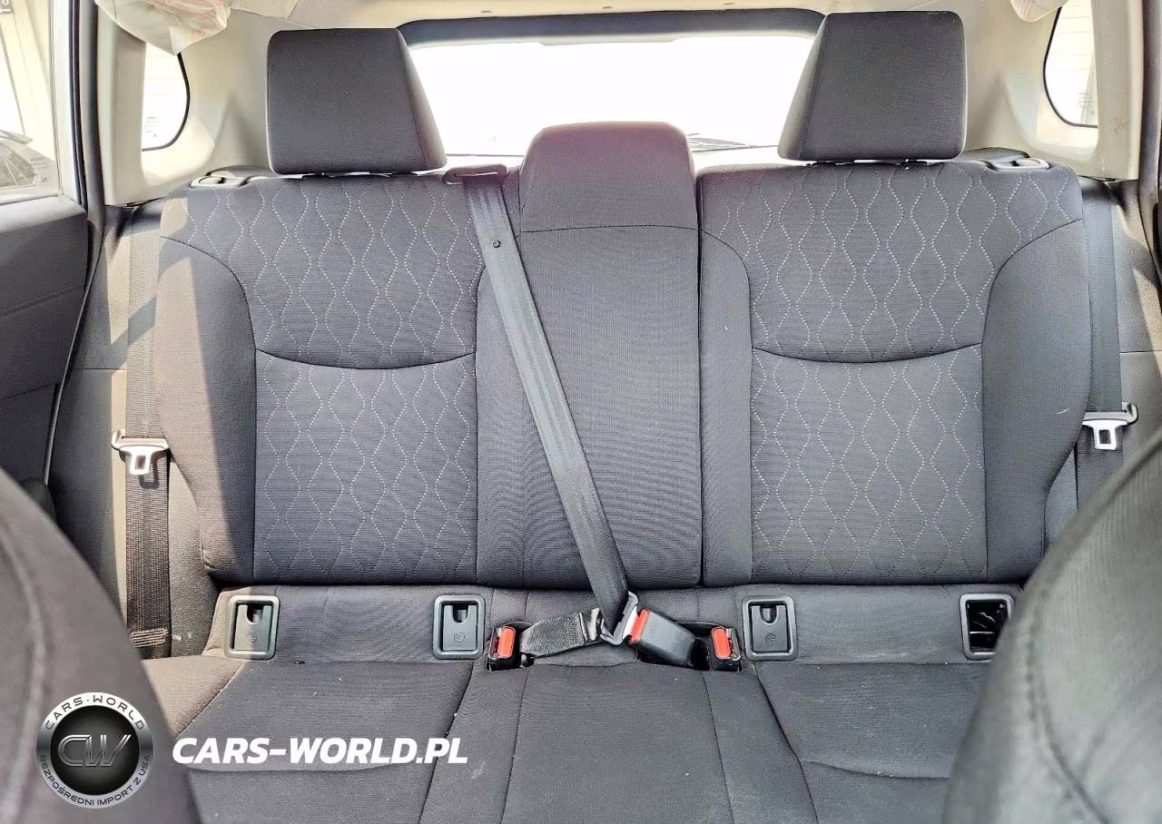 2024 Toyota Corolla Cross Le VIN:7MUCAAAG7RV097516 - 10