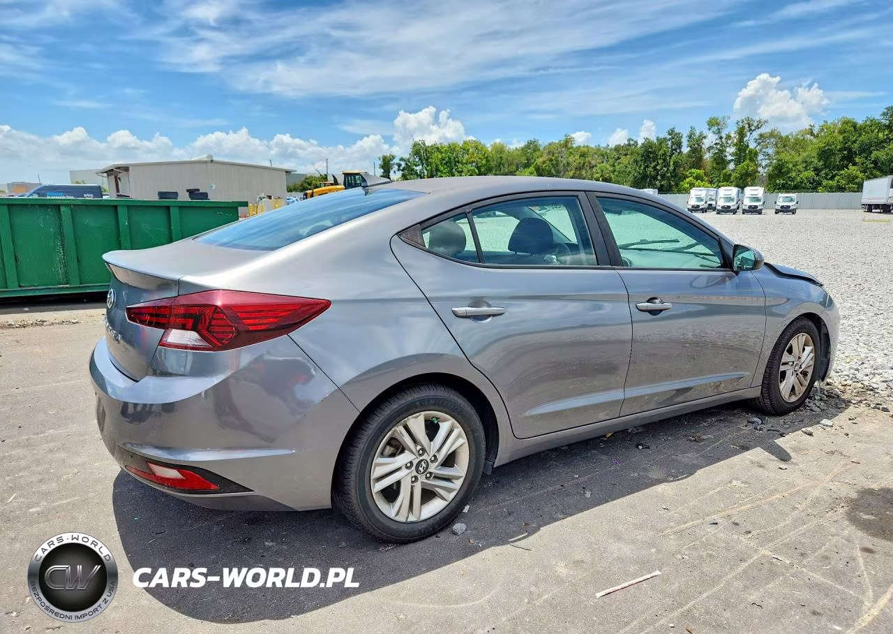 2019 Hyundai Elantra Sel VIN:5NPD84LFXKH417097 - 3
