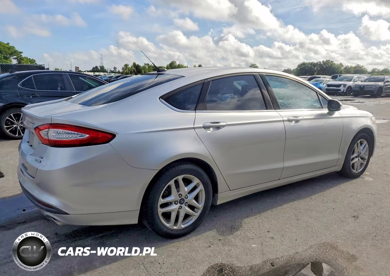 2014 Ford Fusion Se VIN:3FA6P0HD1ER118892 - 3