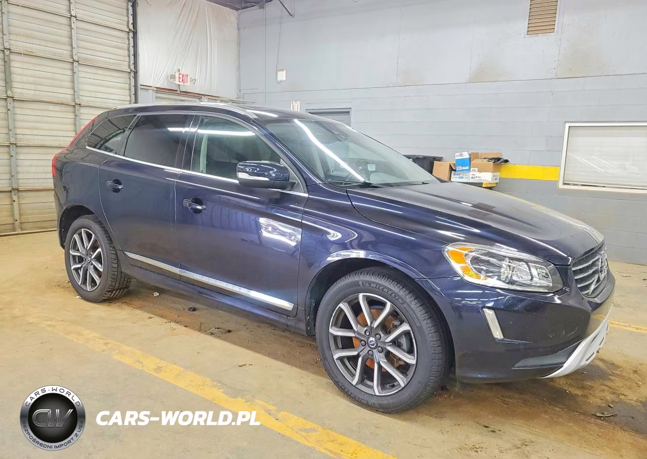 2017 Volvo Xc60 T6 Dynamic VIN:YV449MRR7H2027502 - 4