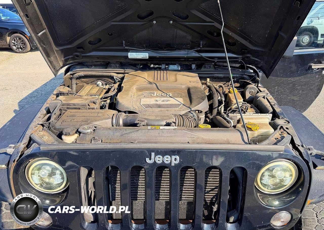 2016 Jeep Wrangler Unlimited Sport VIN:1C4BJWDG3GL194273 - 7