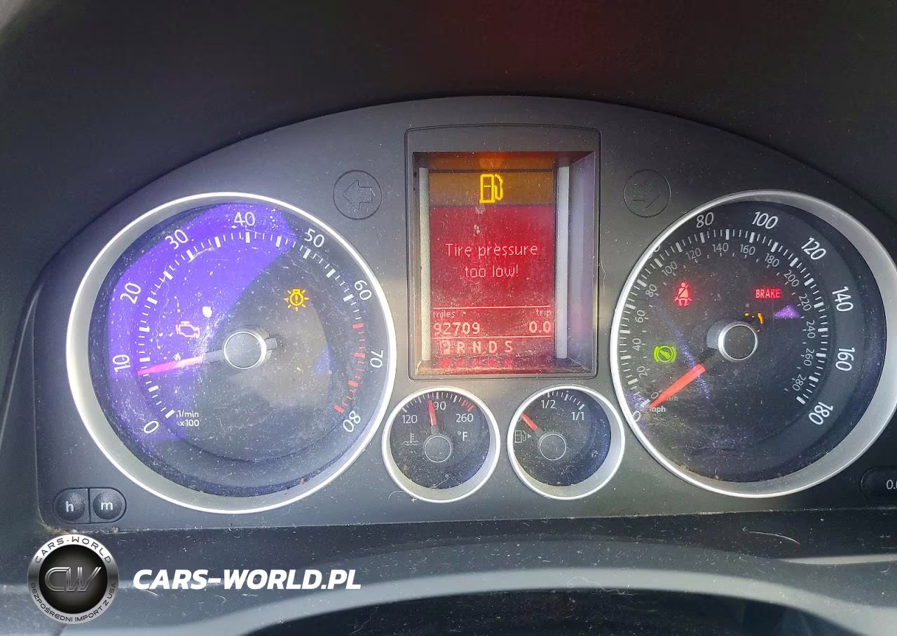 2008 Volkswagen Gti VIN:WVWFV71KX8W252402 - 9