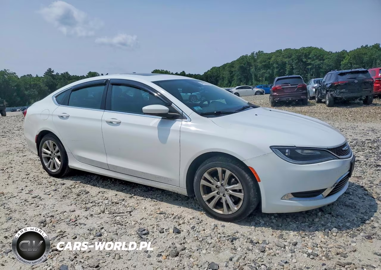2015 Chrysler 200 Limited VIN:1C3CCCAB2FN608723 - 4