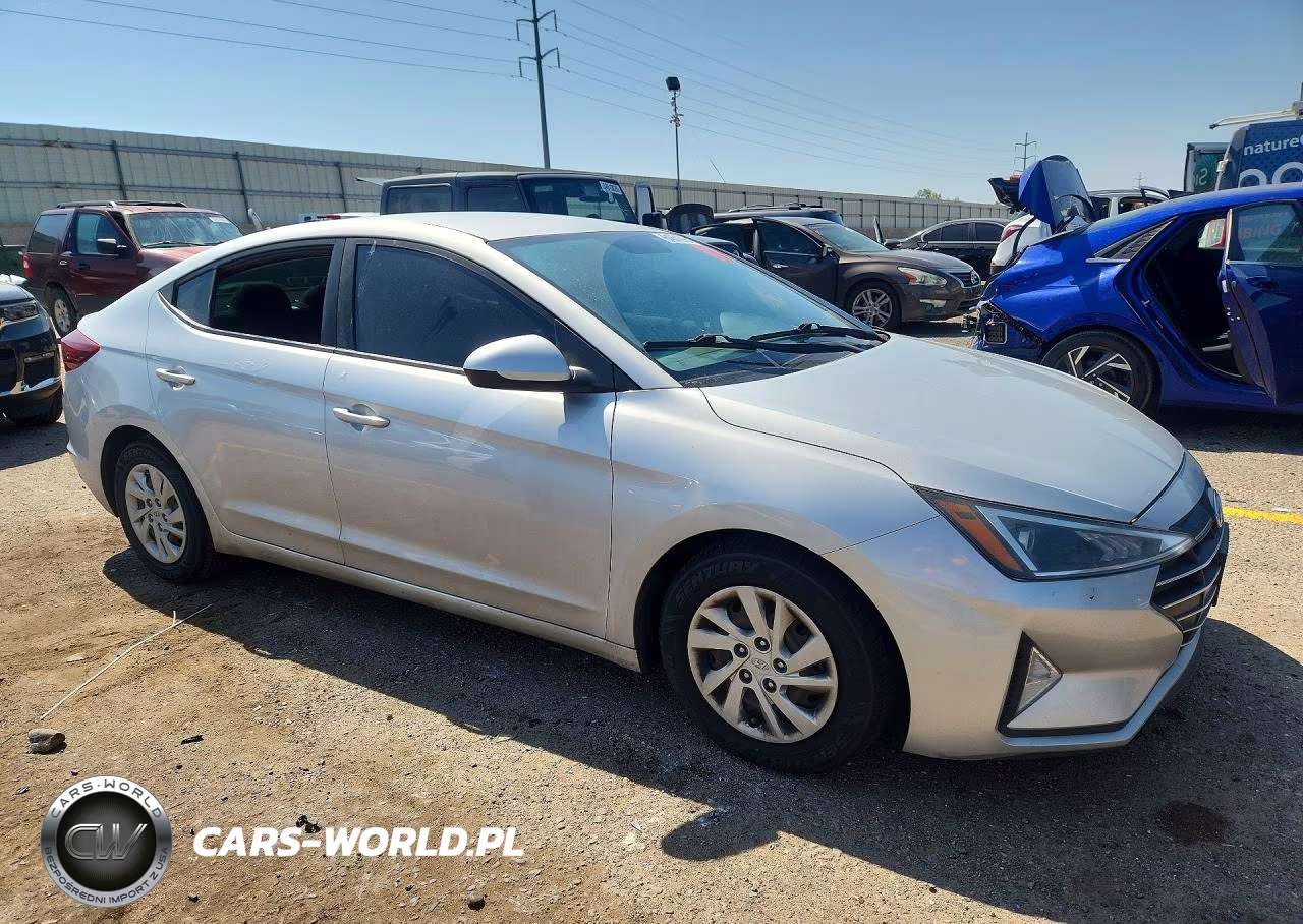 2019 Hyundai Elantra Se VIN:5NPD74LF9KH482297 - 4