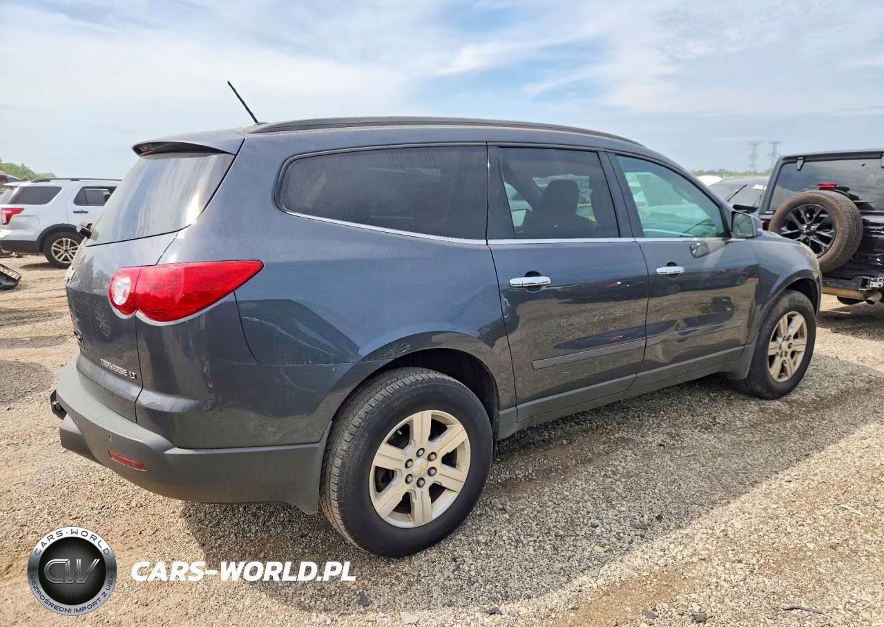 2011 Chevrolet Traverse Lt VIN:1GNKRGED6BJ328269 - 3