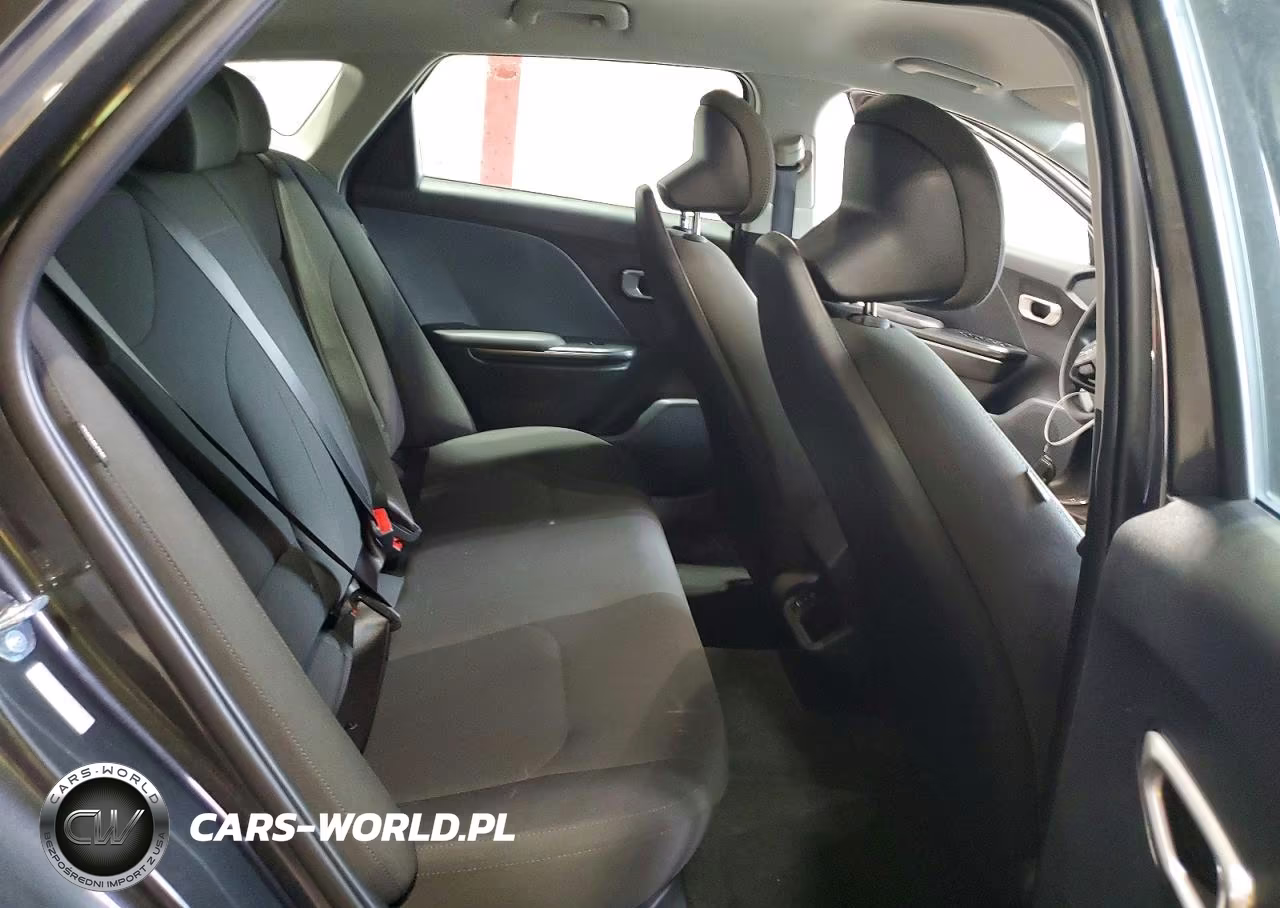 2026 Kia K4 Lxs VIN:3KPFT4DE9TE310254 - 10