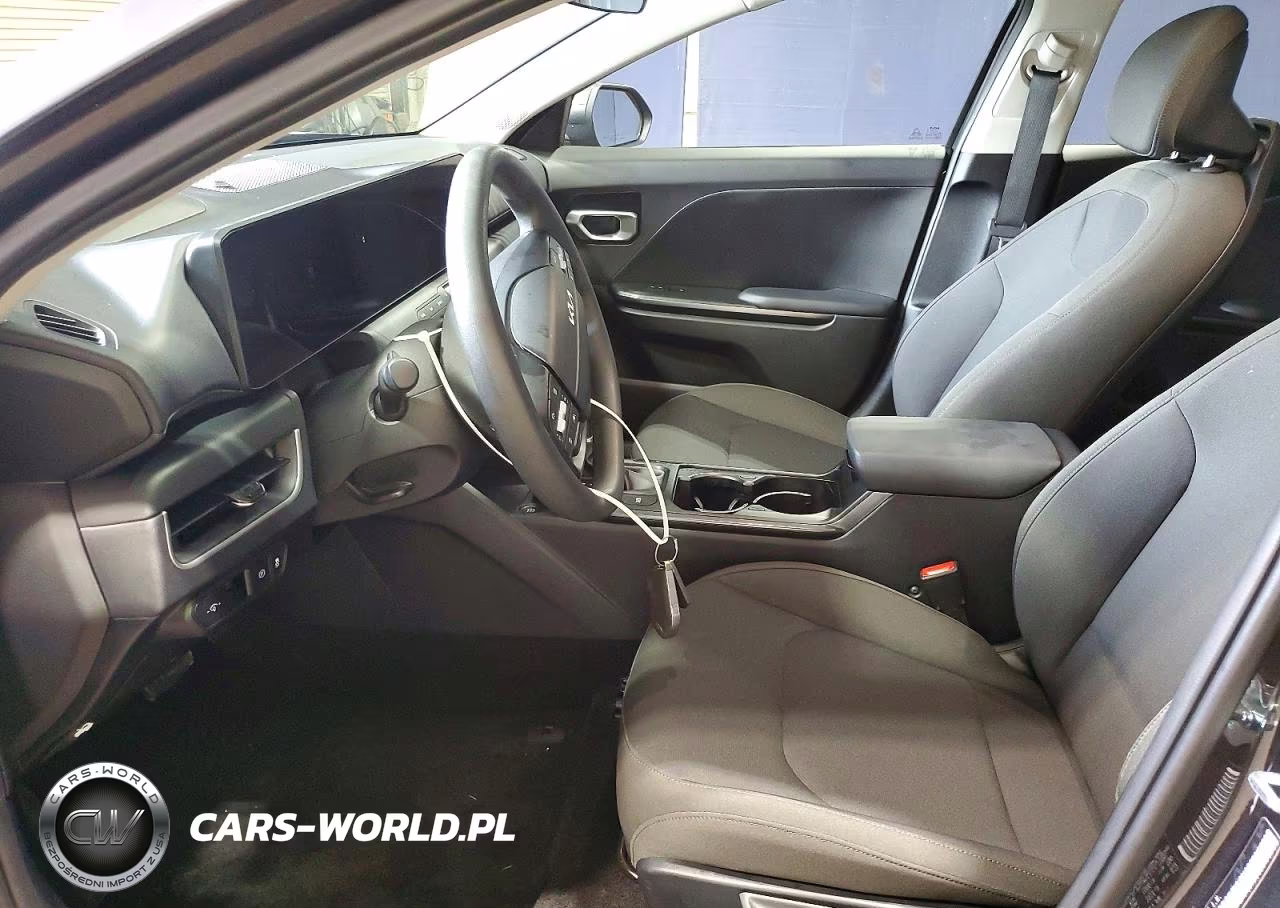 2026 Kia K4 Lxs VIN:3KPFT4DE9TE310254 - 7