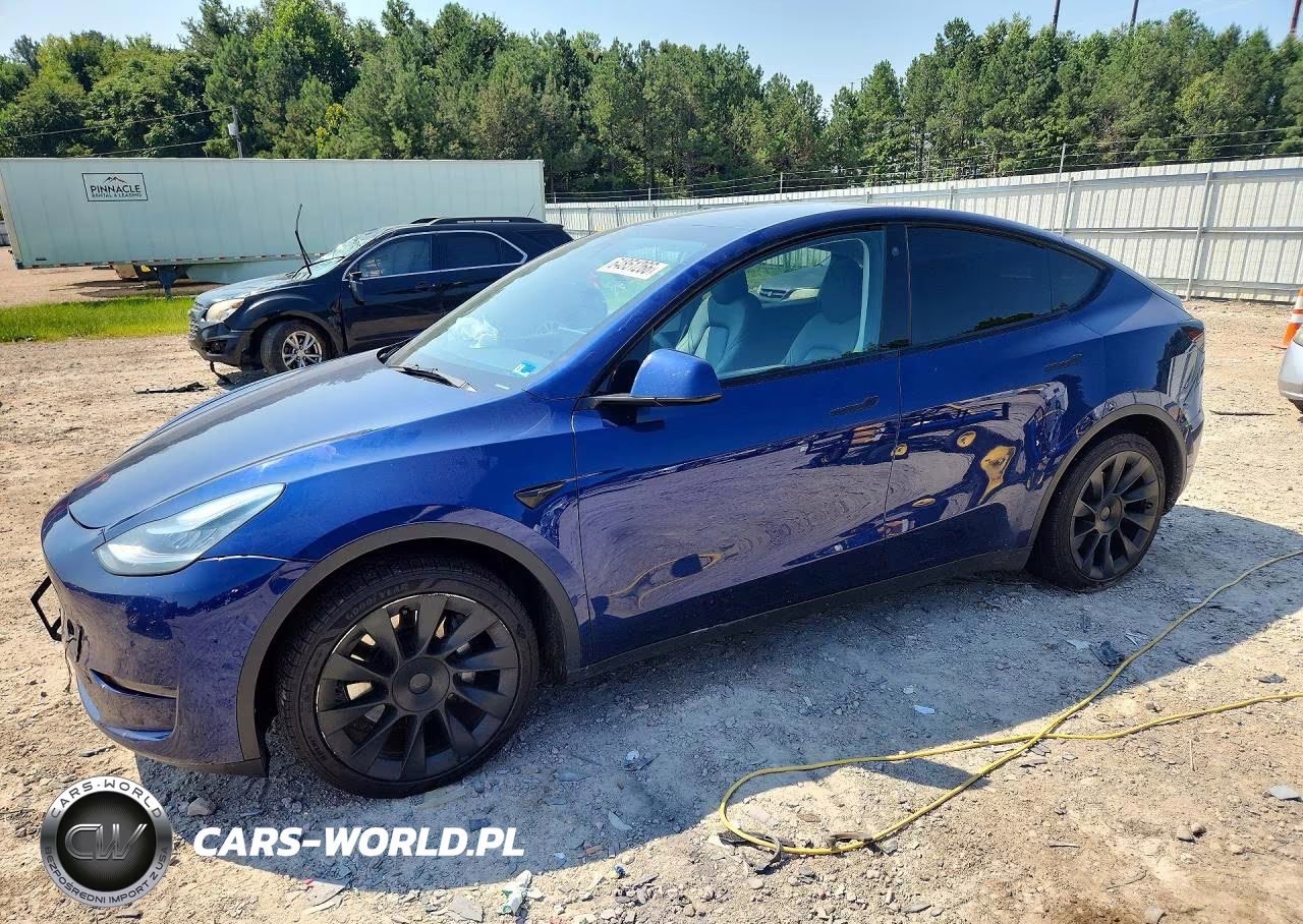 2022 Tesla Model Y VIN:7SAYGDEE9NA009363 - 1