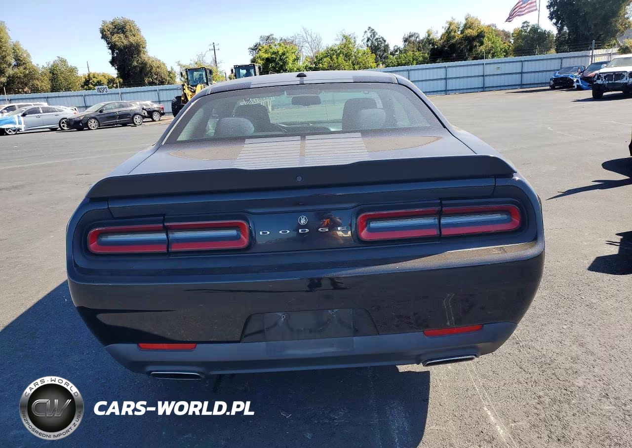 2017 Dodge Challenger Sxt VIN:2C3CDZAGXHH640679 - 6