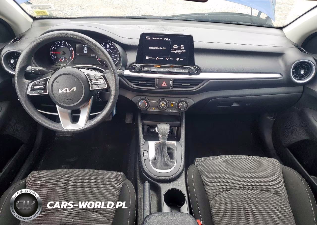 2023 Kia Forte Lxs VIN:3KPF24AD8PE585960 - 8