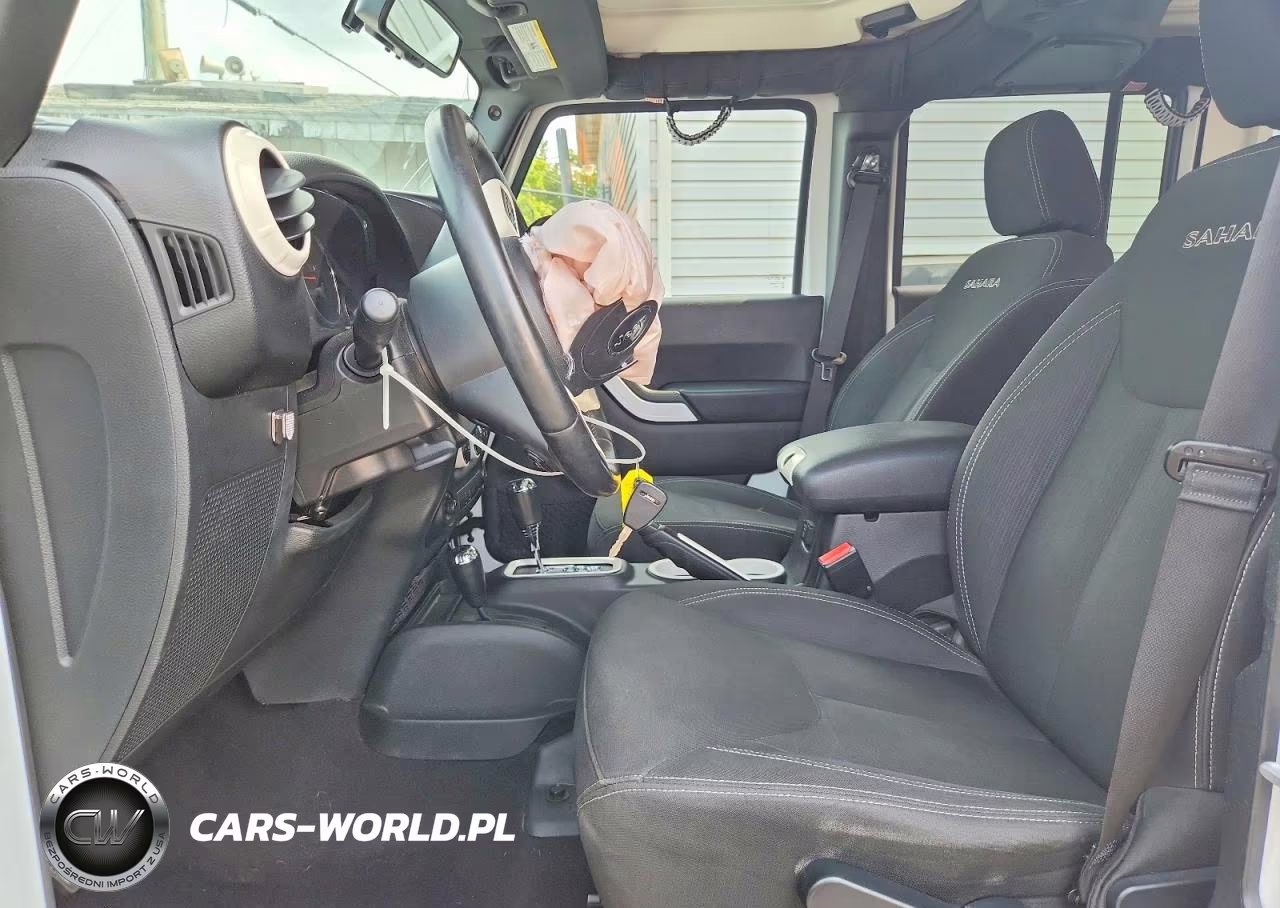 2016 Jeep Wrangler Unlimited Sahara VIN:1C4HJWEG5GL312963 - 7
