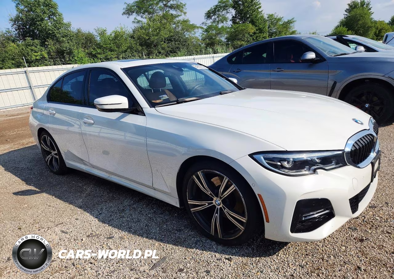 2019 BMW 330Xi VIN:WBA5R7C52KFH20573 - 4