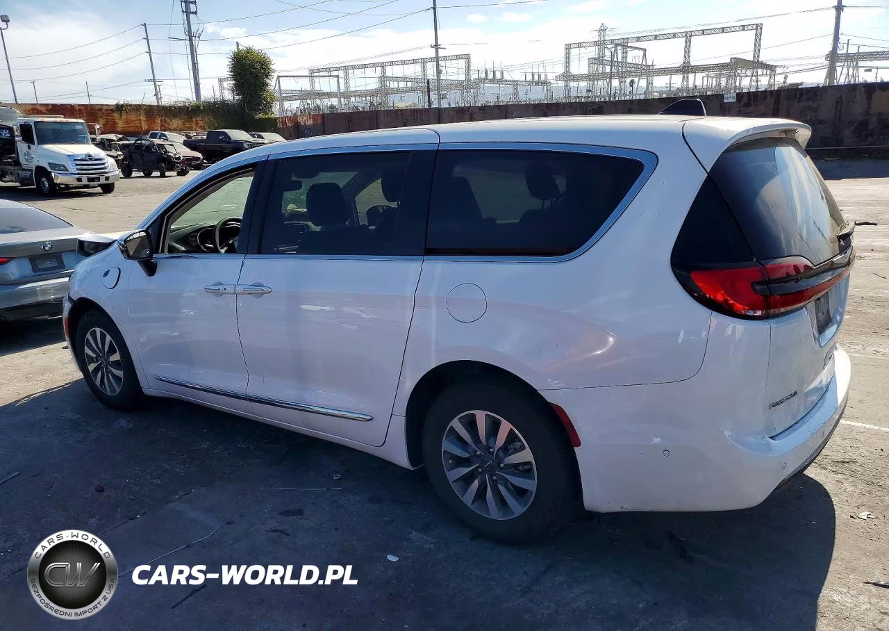 2023 Chrysler Pacifica Hybrid Limited VIN:2C4RC1S70PR599559 - 2