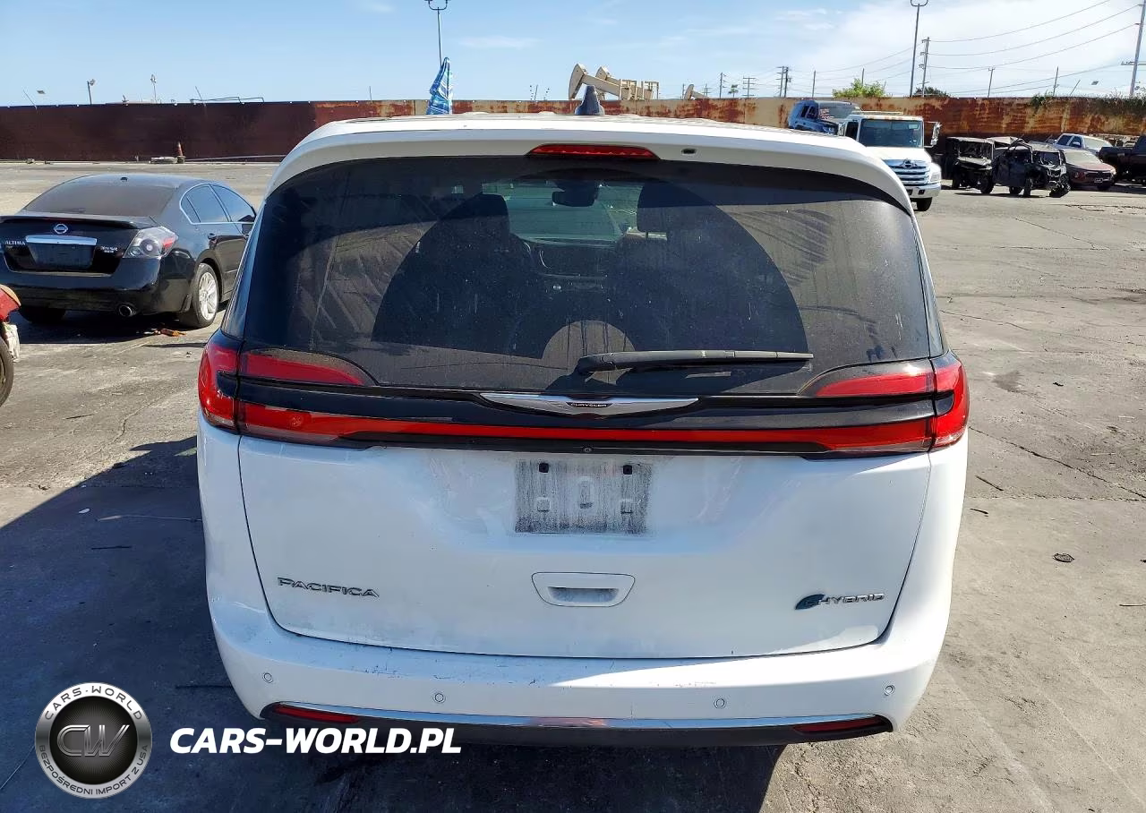 2023 Chrysler Pacifica Hybrid Limited VIN:2C4RC1S70PR599559 - 6
